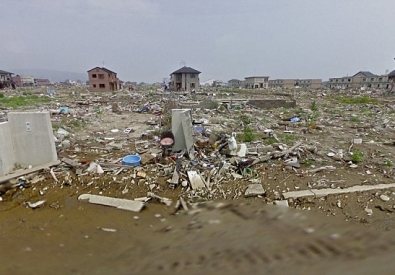 Один из разрушенных цунами городов. Фото с сайта Google Street View