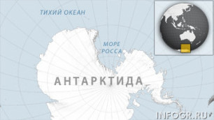 Горящий в Антарктике корейский траулер с россиянами начал тонуть