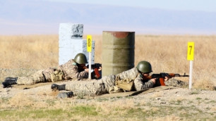 В Актау задержали бежавших из воинской части солдат 