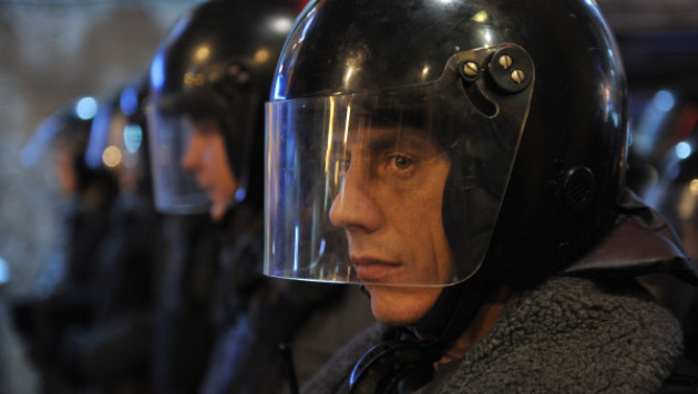 В Москве трое в форме ОМОНа ограбили инкассаторов