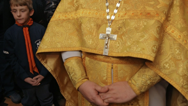 Церковь пообещала наказать задержанного в Киеве пьяного священника на джипе