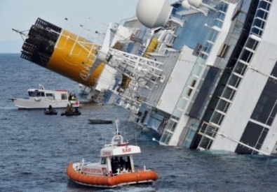 Затонувший лайнер Costa Concordia. Фото с сайта Vesti.kz