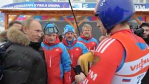 Путин проехал по санно-бобслейной трассе вопреки уговорам спортсменов