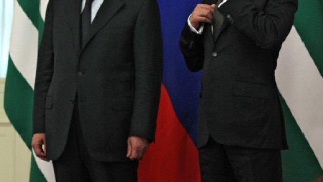 Медведев предложил Анквабу помощь в расследовании покушения