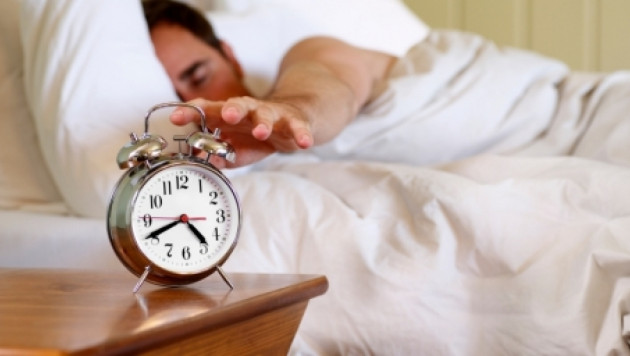 Развеян миф о полезности восьмичасового сна