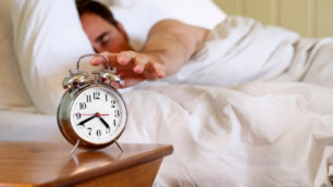 Развеян миф о полезности восьмичасового сна