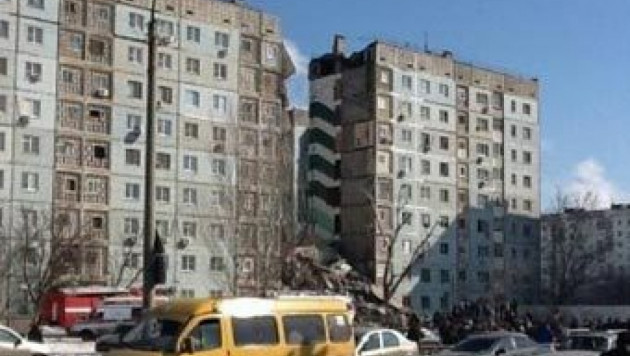 Число пострадавших при обрушении дома в Астрахани выросло до 11 человек