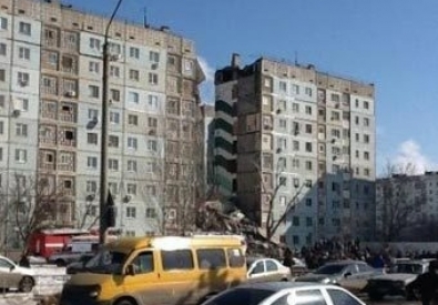 Обрушившийся в результате взрыва дом в Астрахани. Фото с сайта altapress.ru