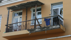 Сбросивший сына с балкона житель Кургана предстанет перед судом