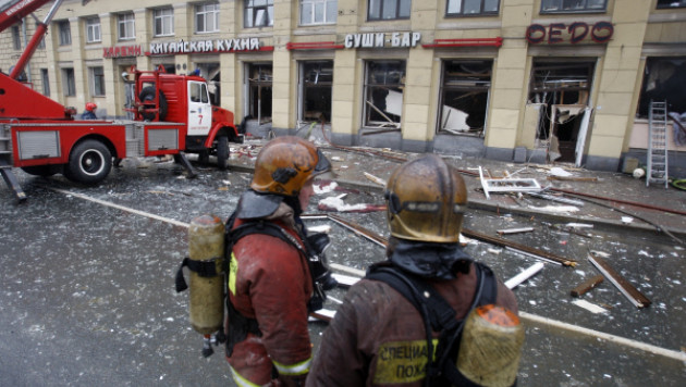 Пожар во взорвавшемся в Петербурге ресторане потушен
