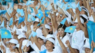 Возраст молодежи в Казахстане предложили повысить до 30 лет