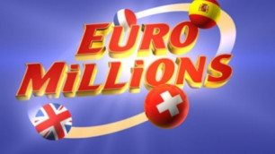 В Британии победитель лотереи подарил другу два миллиона долларов