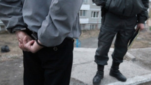 Гастарбайтер из Молдовы изнасиловал двух школьниц в Петербурге