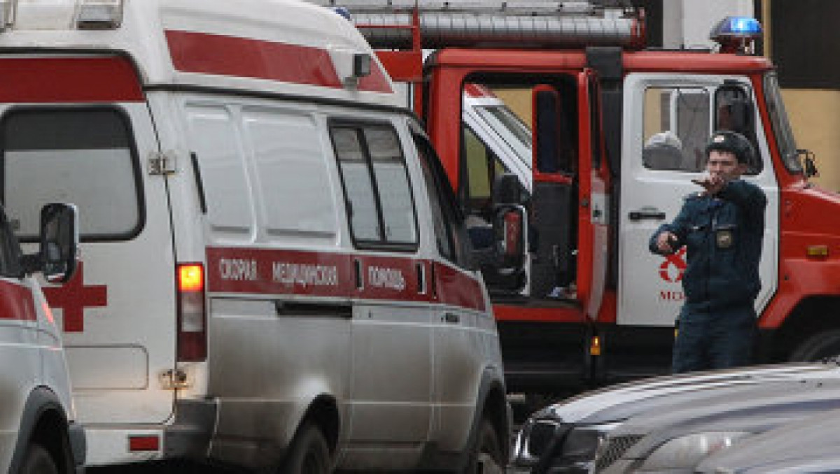 В Подмосковье мужчина заперся в горящем доме и открыл стрельбу