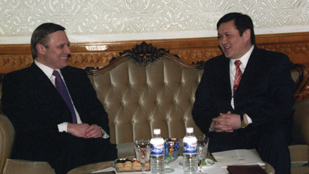 Силовики с боем арестовали экс-президента Монголии