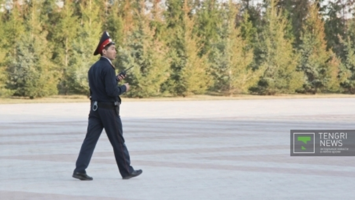 Сотрудникам правоохранительных органов после аттестации повысят зарплату