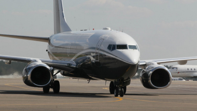 Пассажирский Boeing аварийно сел в аэропорту Якутска
