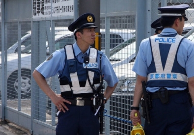 Японские полицейские. Фото с сайта vk.com