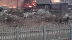 В Амурском поселке огонь охватил 46 домов и емкости с нефетпродуктами