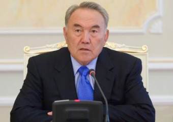 На казахстанских чиновников заведут "электронное досье" 