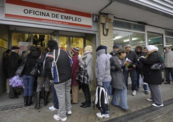 Число безработных в Испании достигло четырех миллионов человек