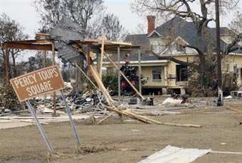 В Техасе ураган разрушил 20 домов