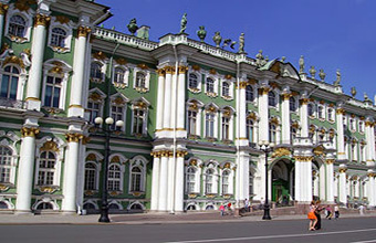 Эрмитаж и Русский музей обвинили в укрытии доходов