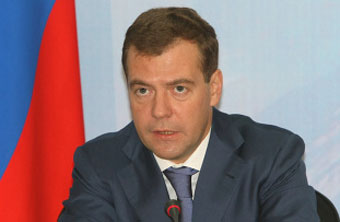 Медведев пообещал поддержать регионы 43 миллиардами рублей