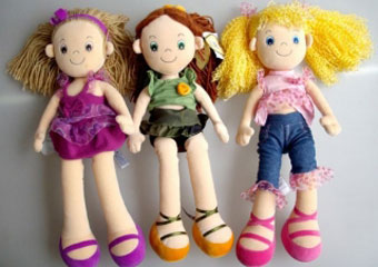 Вышли в продажу куклы с именами дочерей Обамы