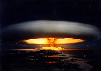 Обама предложил сократить ядерный арсенал США и России