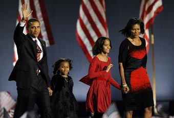 Кукол с именами дочерей Обамы сняли с прилавков