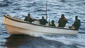 Индийские военные взяли штурмом захваченную сомалийскими пиратами шхуну