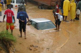 125 тысяч человек пострадали от наводнений в Анголе