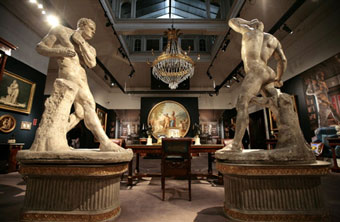 Коллекция Версаче продана на Sotheby's за 10,5 миллиона долларов 