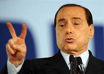 Неофашисты Италии объединились с партией Берлускони