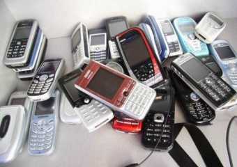 Украинцы пользуются пиратскими мобильными телефонами