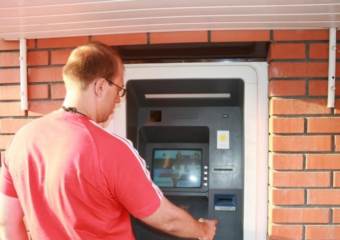Из карагандинских банкоматов похитили более 14 миллионов тенге