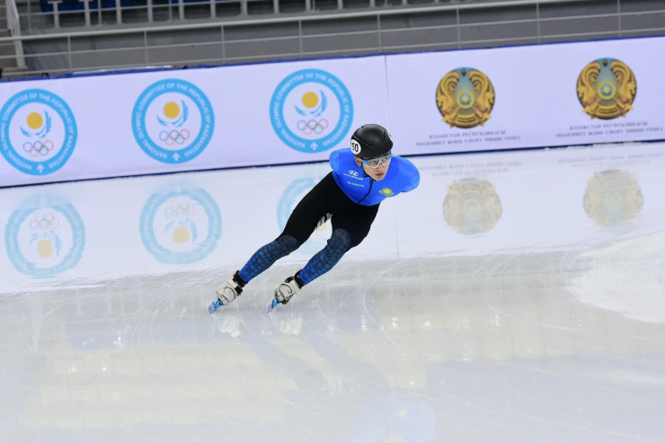Невероятный старт. Сборная Казахстана по шорт-треку начала битву за олимпийские лицензии. Фото 1