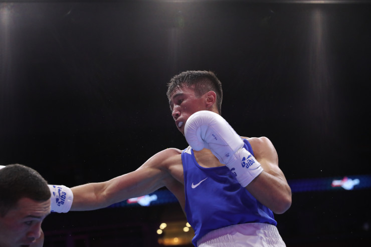 20-летний казахстанский боксер вышел в полуфинал чемпионата мира и гарантировал медаль. Фото 4