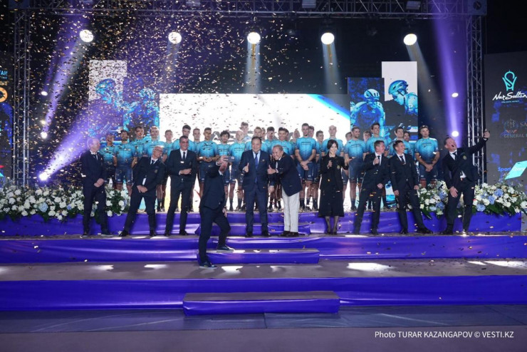 "Астана" презентовала команду на сезон 2022 года. Фото 2