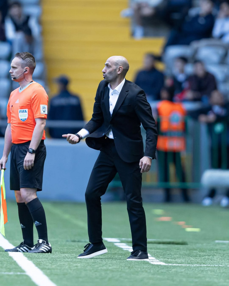 Али Алиев в матче с Северной Македонией