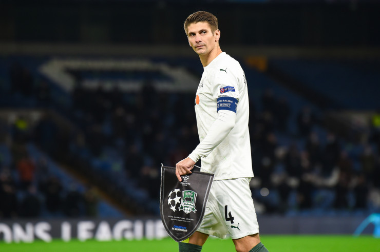 Александр Мартынович в матче 