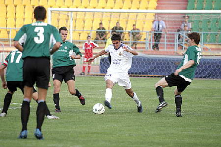 Самат Смаков в матче 