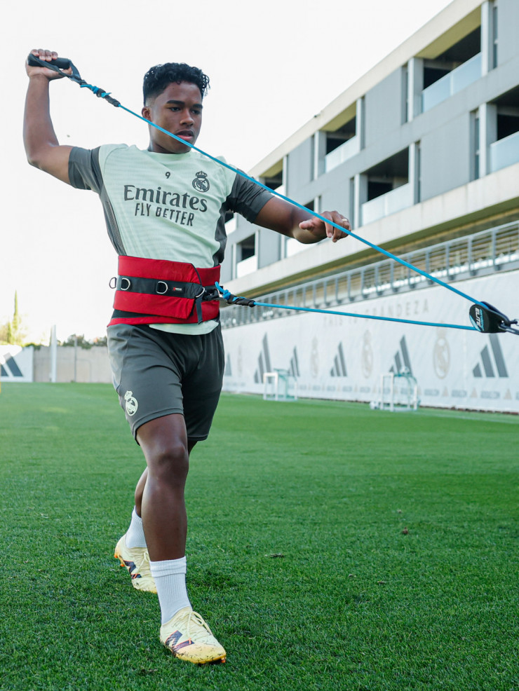 Эндрик на тренировке 