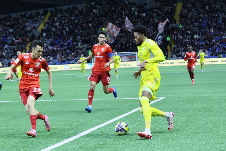 Джеффри Чинеду в матче с