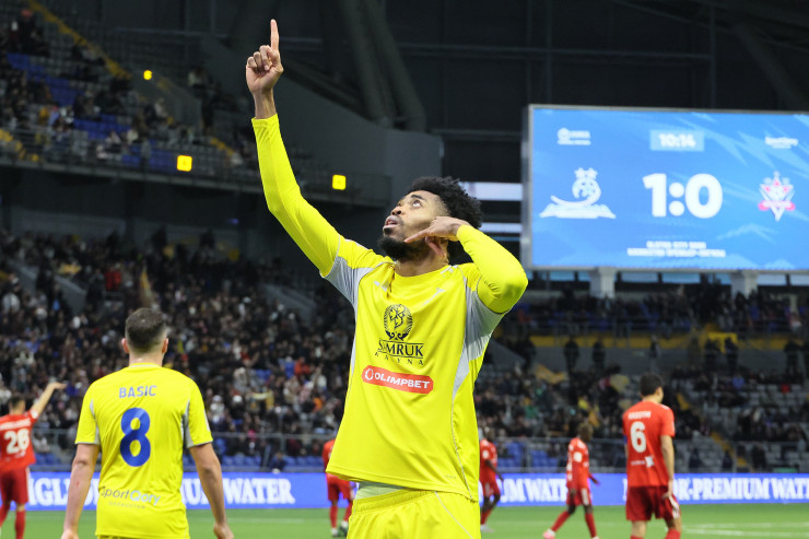 Джеффри Чинеду в составе