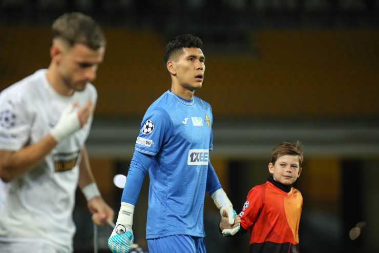 Темирлан Анарбеков в матче 