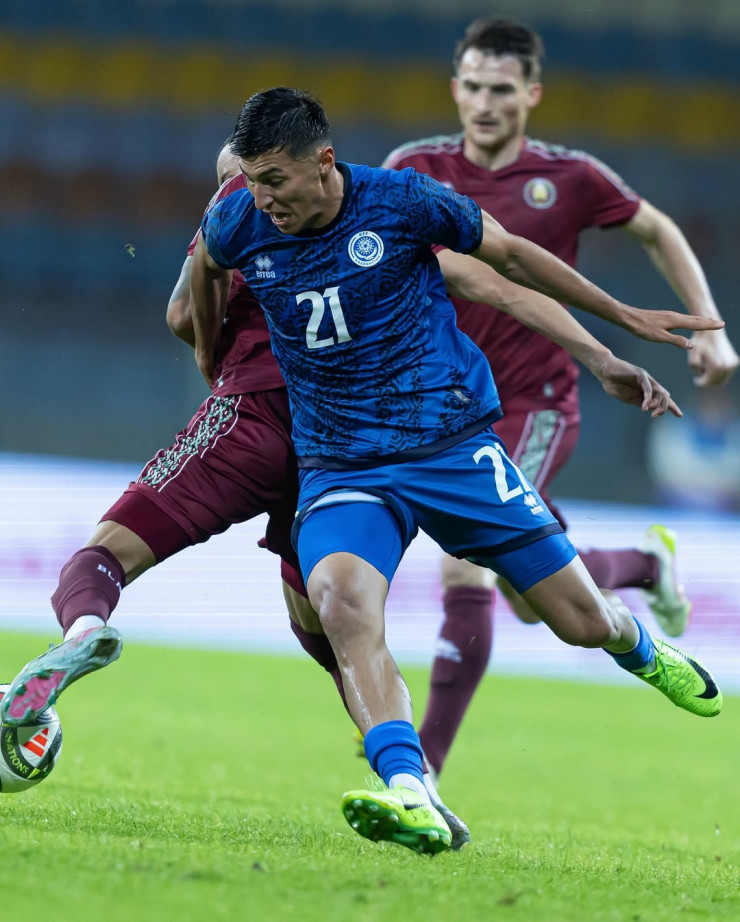 Алияр Мухамед в игре против сборной Беларуси