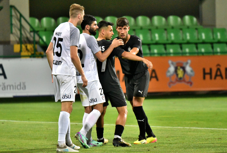 Фото с матча 