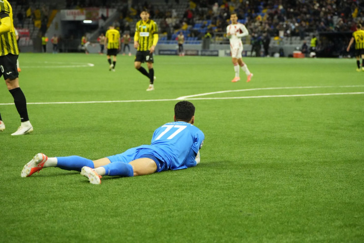 Темирлан Анарбеков в матче